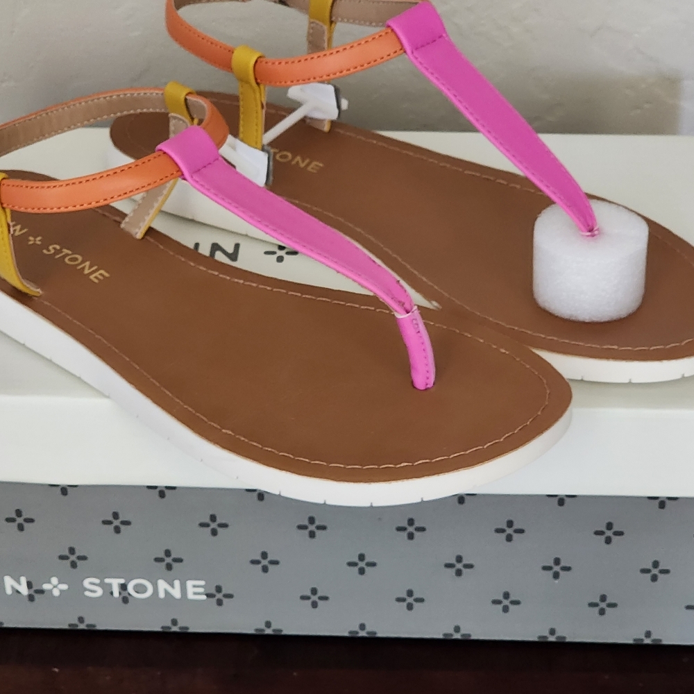 Sandal - Picture 2 of 2